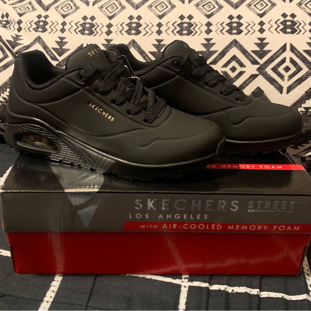Skechers Uno Stand on Air